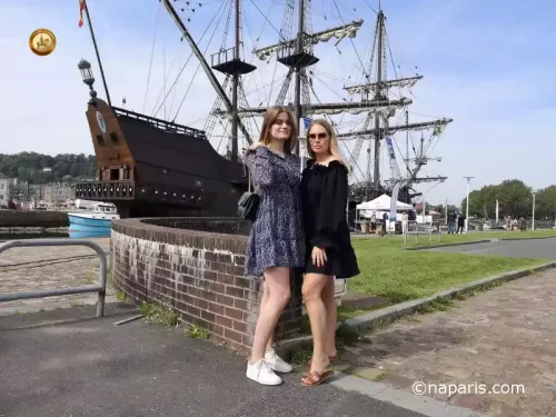 В порту Плезанс, Онфлер.